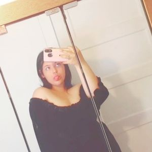 Meet your Posher, Beatriz